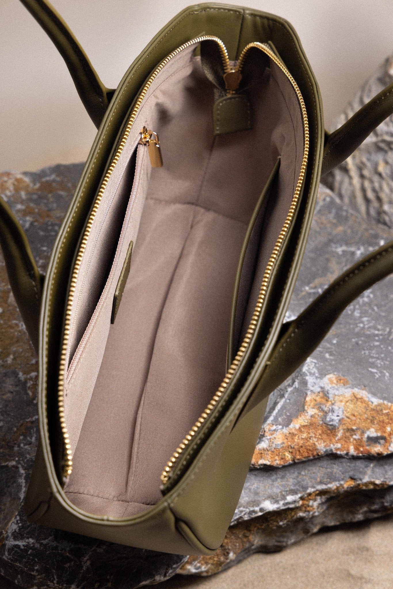 Noah - Olive Green